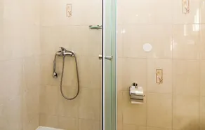 2 bedroom lovely home in Povlja - Image 3