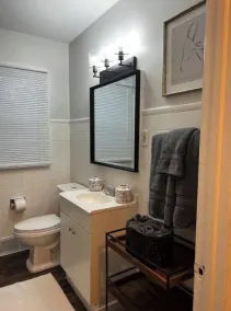 Modern 3 bedroom in the center of it all!! - Image 2