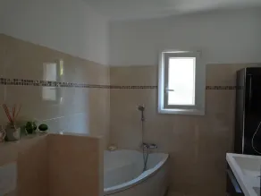 Casa tranquilla con piscina privata a 10 km dal mare - Image 4