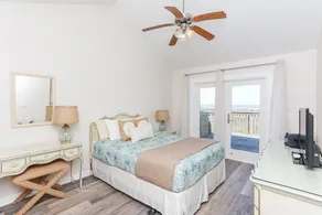 Beachfront Bliss: Steps to beach/Views, sleeps 14 - Image 5