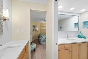 AquaVista by Book That Condo - Image 5