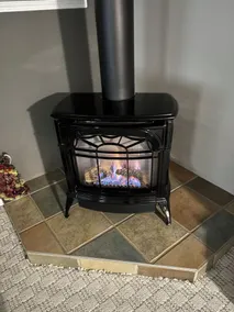 Peace of mind property is a one bedroom basement with separate entrance ,wet bar - Image 2