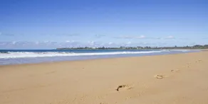 Le Vista – captivating family retreat with breath taking water views - Image 3