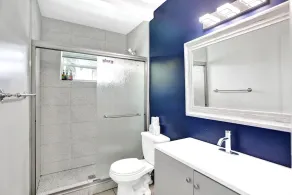 Bay Harbor Boutique Vacation Rental - Image 4