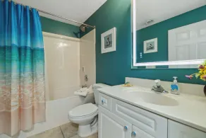 Free Beach Service! Newly Updated/Beachy 8th flr condo w/stunning Gulf Views! - Image 2