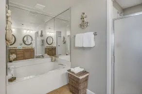 Gulf-Front Condo with Balcony Pools and Tennis - Image 4