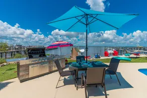 NUOVO!  Atlantica Bayside: 7BR / 5BA Beach House, Steps 2 Ocean. Piscina riscaldata e dock! - Image 5