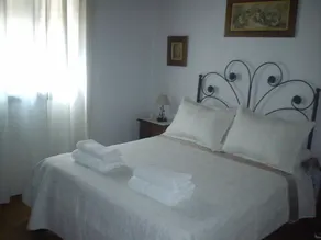 Traditionelt, andalusisk hus med privat pool midt i skoven - Image 3