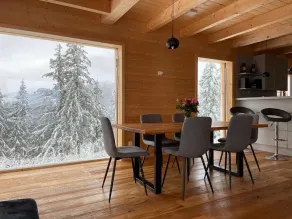 Modern and cozy nestled in the charm of the mountains - Image 5