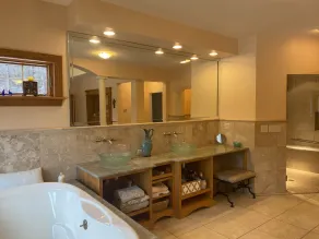 Spring Lake Winery Estate Home - Image 4