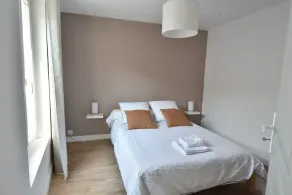 F3 Charm of the old renovated, fully equipped - Image 3