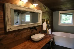 Modern Farmhouse Near Chagrin Falls Beachwoood Cuyahoga Valley National Park - Image 5