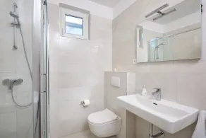 Luxuriöses, familienfreundliches Apartment mit privatem Pool, 10 Autominuten vom Zentrum von Split entfernt - Image 2