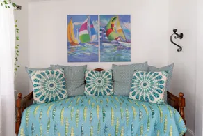 Private Tropical Pool Home - Quiet Retreat Near Beach & Downtown - Image 2
