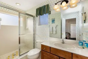 Lakeview 6-Bedroom Retreat with Game Room, Private Pool, Spa & Resort Amenities - Ideal for Families & Groups - Image 5