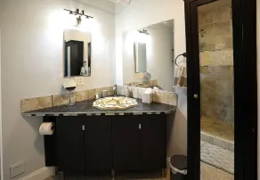 Waterfront Loft Apartment in the Port Salerno Waterfront District. - Image 2