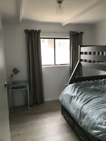Beautiful refurbished shack - 5 min stroll to beach! - Image 5