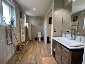 Cozy lodge with SPA, pets allowed and parking - Image 3