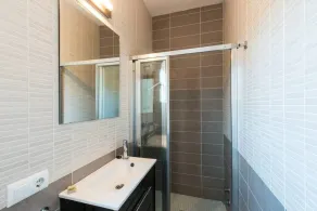 Charming 3 bedroom apart.10 mts walking from beach - Image 3