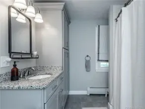 NY! Long Meadow Manor - Image 5