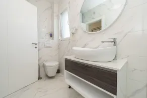Habitación doble con piscina y balcón - Image 3