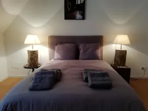 Charming XVIIth Century Cottage: 8 Guests, 4 Bedrooms, Modern Amenities, Historic Setting - Image 5