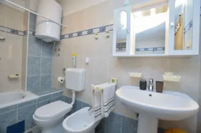 Apartments Lory (90041-A2) - Rabac - Image 3