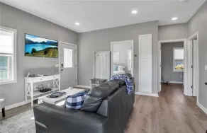Unit 1 · Lime Lake Luxury 2BR Cottage - Image 4