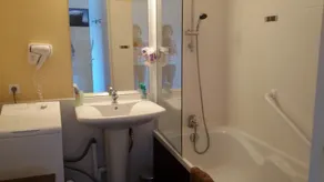 APPARTEMENT LES PIEDS DANS L' EAU LE CROISIC FACE MER 1ERE LIGNE - Image 2