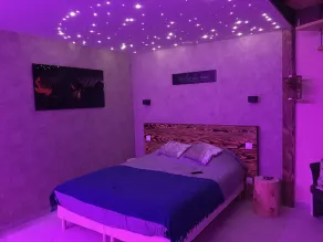 Cosy Love & Spa Love room avec spa, hammam et sauna privatif - Image 5