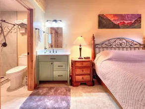 Townhouse with the amazing views!  Garage, 3 bedroom, Hot Tub! - Image 5