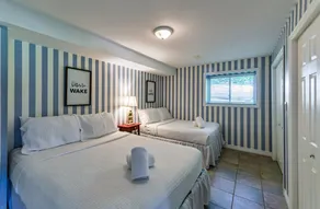 Renovated 4 Bed, 3 Bath. Mins from Port Sandfield. Tennis! Beach! - Image 3