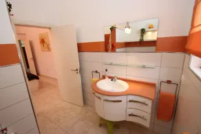 Stuga med fantastisk utsikt, delad pool, på vackra finca - Image 2