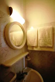 Captivating 1-Bed Apartment in Lefkos - Image 2