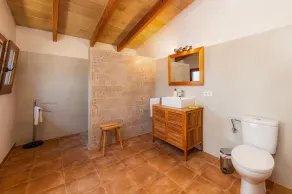 Finca 'Can Hostalet' com terraço privado, Wi-Fi e ar condicionado - Image 3