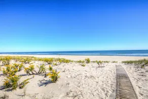 Beach Front! - Image 5