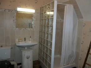 Independent House 5 Bedrooms with Garden - Pets Welcome - Image 3