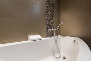 vivenda de luxo contemporâneo com piscina privada e SPA: Villa Lot - Image 3
