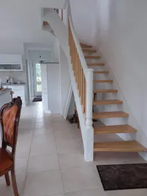 Tyst lägenhet på landet med stor trädgård och terrass för romantiker - Image 2