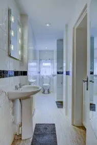 Apartment Caerlaverock Road - Image 2