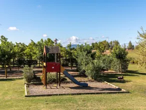 8-Guest House near Mountain Trails - Image 2
