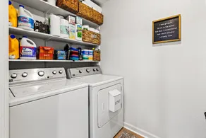 CLEAN / Beautiful Kitchen / POOL / CLOSE TO BEACHES - Image 2