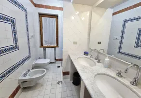 Elegant villa at the gates of the divine Amalfi coast with exlusive pool - Image 4