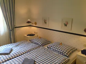 Appartamento 'Ferienwohnung Im Burghotel' con vista sulle montagne, balcone e Wi-Fi - Image 5