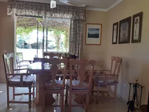 Vacker villa på 200m2 20 minuter från Sevilla, 8 personer, 1200m2 trädgård, wifi. - Image 4
