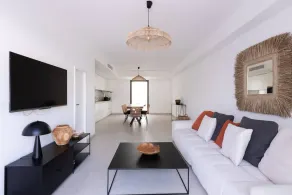 Waterfront apartment, prestige villa, sea access - Image 5