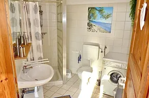 WLAN gratis, TOP priser, stille beliggenhed, strand stol, terrasse, hav og sø tæt, - Image 3