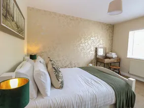 Little Lodge - Image 4