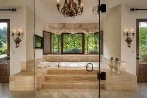 Luxury Napa Valley Estate Surrounded by Vineyards - Image 2