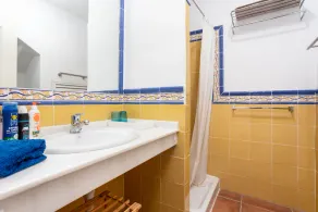 Holiday home with private garden 5 minutes from puerto bañus and the beach - Image 4